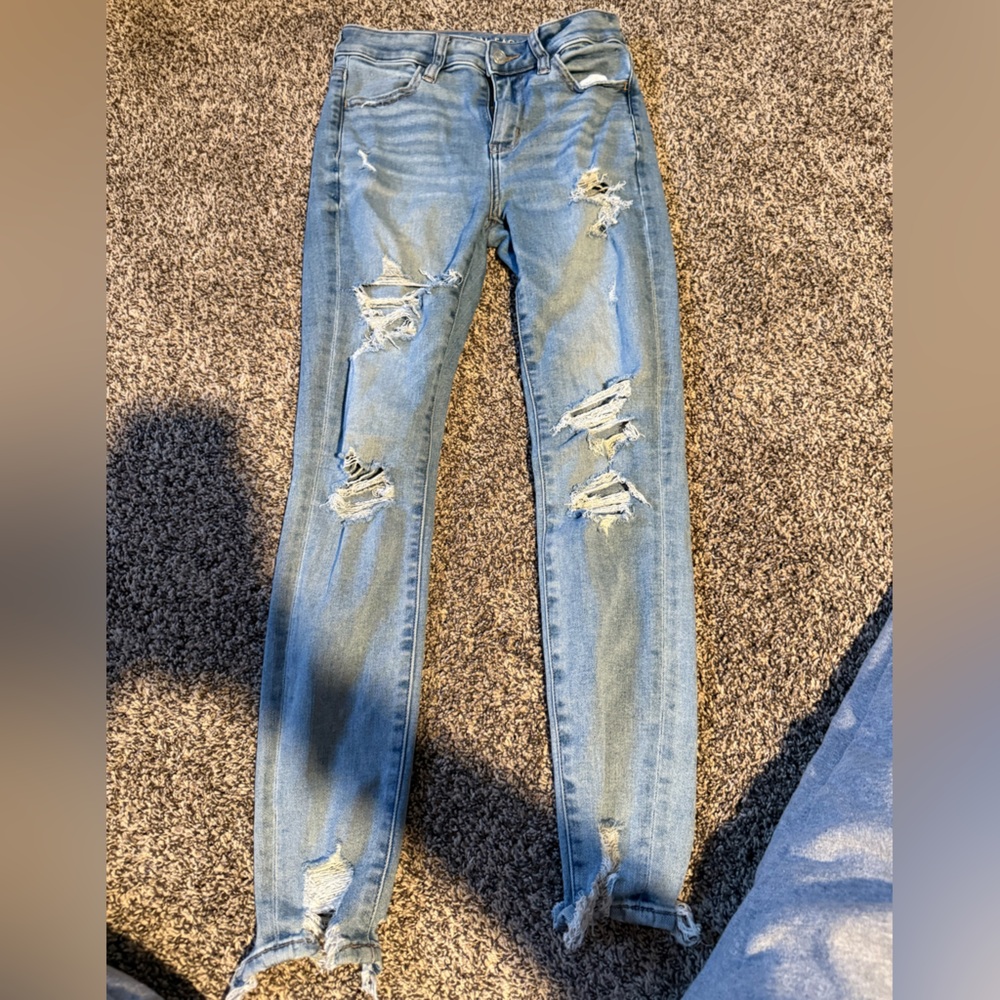 Stylish Blue Distressed Women's Jeans